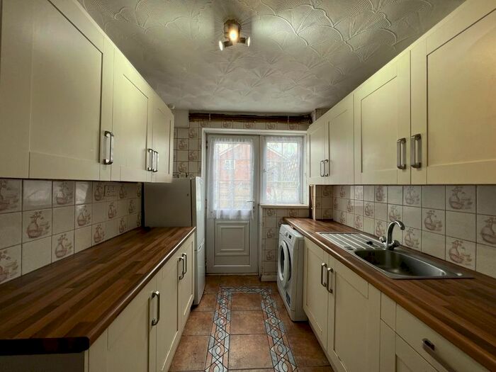 3 Bedroom Terraced House To Rent In Boyce Drive, St Werburghs, BS2