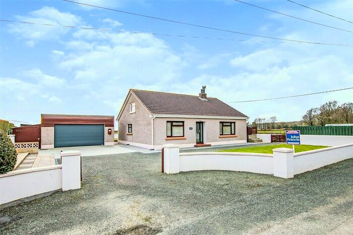 4 Bedroom Bungalow For Sale In Newchapel, Boncath, Pembrokeshire, SA37