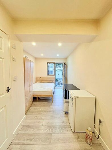 Studio To Rent In Rydal Crescent, London, UB6