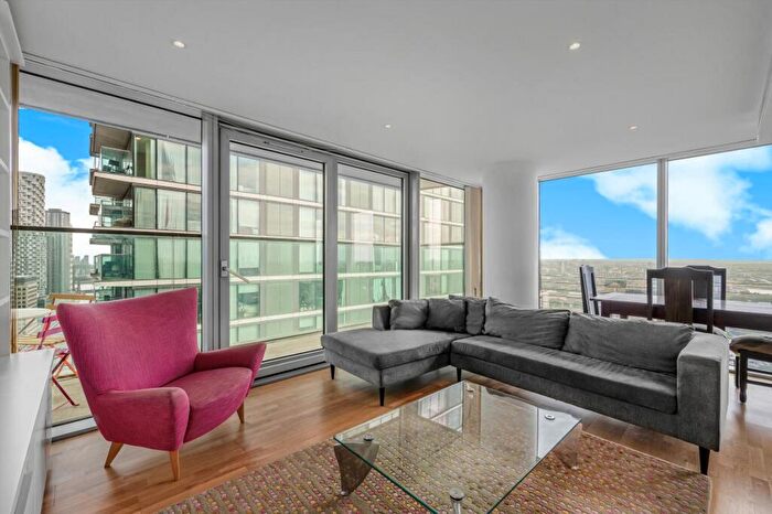 2 Bedroom Flat For Sale In Landmark West, Canary Wharf, E14