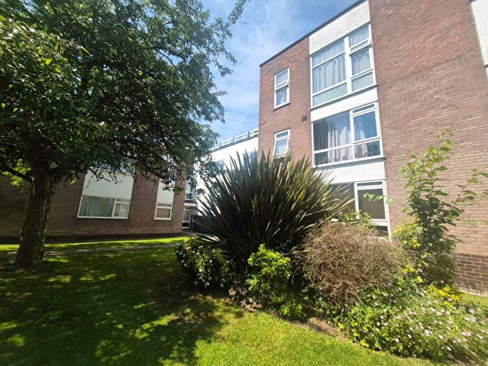 2 Bedroom Apartment For Sale In Thorne House, Wilmslow Road, Manchester, M14