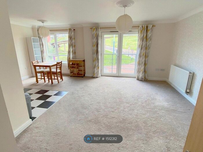 2 Bedroom Flat To Rent In Park Grange Mount, Sheffield, S2