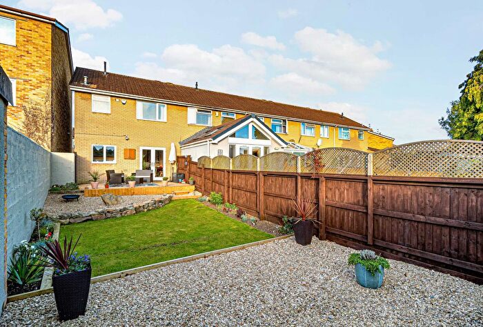 3 Bedroom End Of Terrace House For Sale In Charlton Mead Drive, Bristol, Somerset, BS10