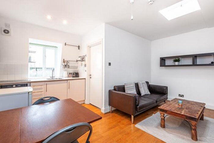 1 Bedroom Flat For Sale In Camden Street, London, NW1