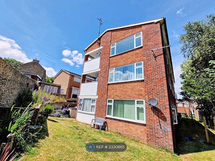 2 Bedroom Flat To Rent In Church Hill, Newhaven, BN9