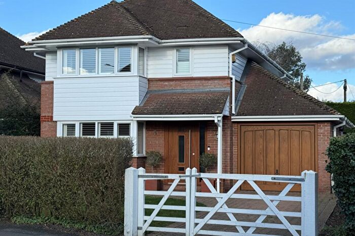 3 Bedroom Detached House To Rent In Maple Rise, Marlow, SL7