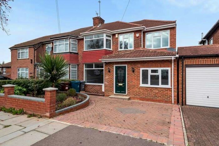 4 Bedroom Semi-Detached House To Rent In Broadcroft Avenue, Stanmore, HA7