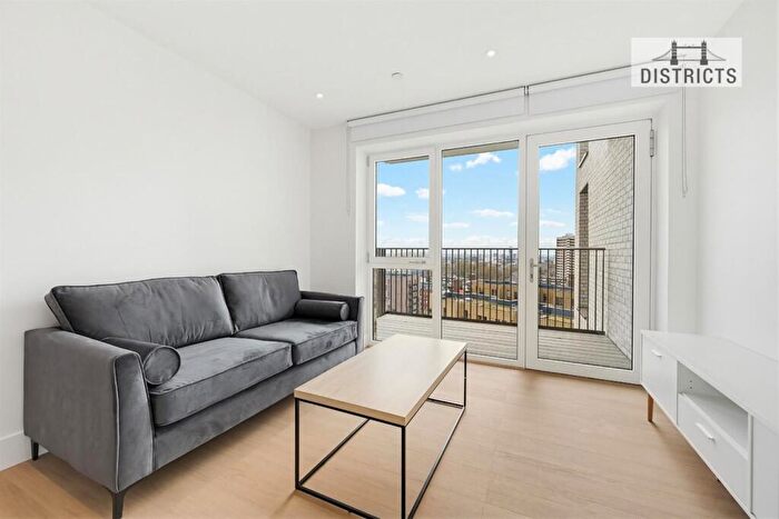 1 Bedroom Apartment To Rent In Bow Green, Bow Common Ln, E3