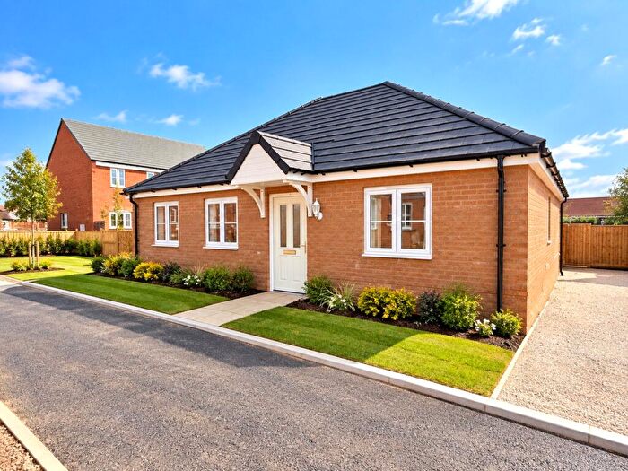 2 Bedroom Bungalow For Sale In Kidby Place, Hadleigh, Ipswich, IP7
