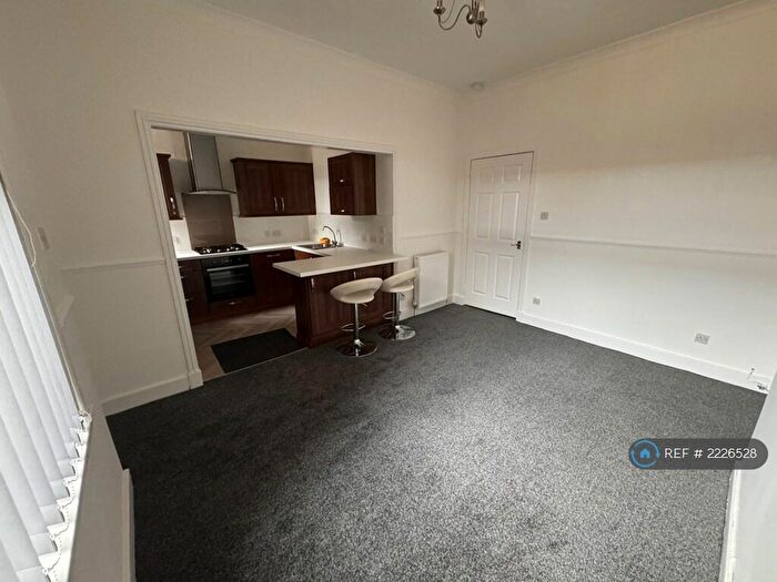 2 Bedroom Flat To Rent In Richmond Street, Clydebank, G81