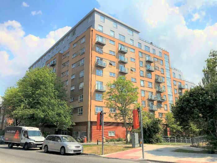 1 Bedroom Flat To Rent In Cherrydown East, Basildon, SS16