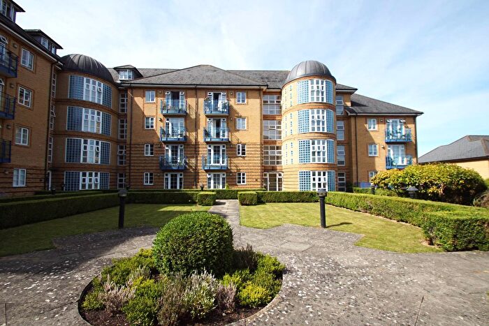 2 Bedroom Flat To Rent In Newland Gardens, Hertford, Hertfordshire, SG13