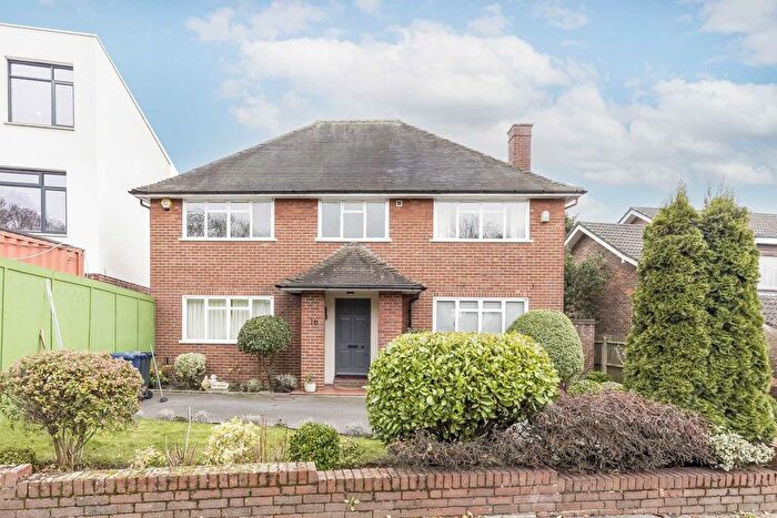 4 Bedroom Property To Rent In Chatsworth Road, Chatsworth Road, W5