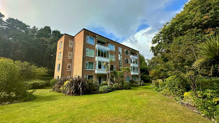 3 Bedroom Apartment To Rent In Beach Road, Branksome Park, BH13