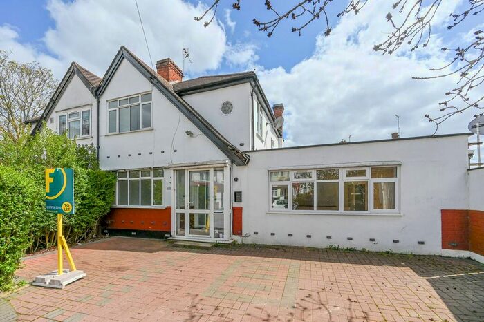 4 Bedroom Semi-Detached House To Rent In Brook Drive, Harrow, HA1