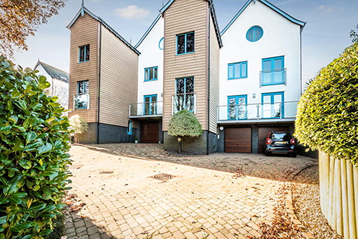 2 Bedroom Apartment For Sale In Northview Road, Budleigh Salterton, EX9
