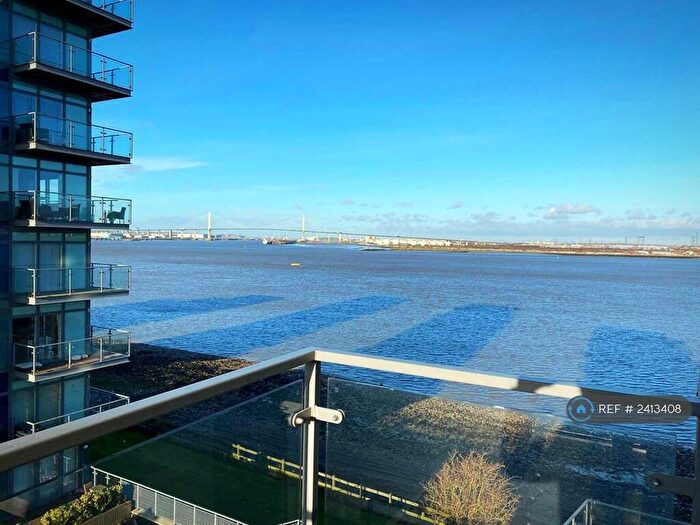 2 Bedroom Flat To Rent In Wainwright Avenue, Greenhithe, DA9