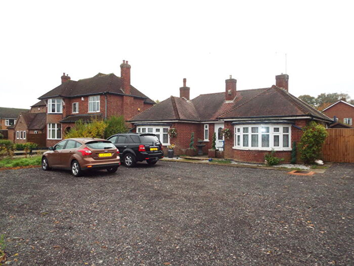 3 Bedroom House To Rent In Lichfield Street, Fazeley, Tamworth, B78