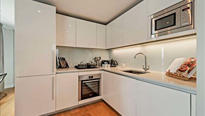 3 Bedroom Flat To Rent In Merchant Square East, London, W2