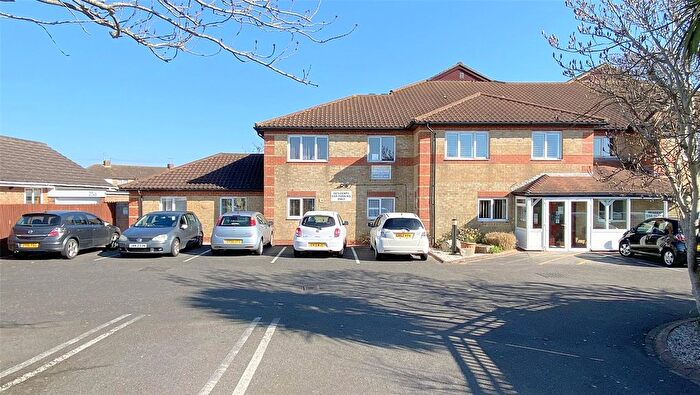 2 Bedroom Flat For Sale In Amberley Court, Freshbrook Road, Lancing, West Sussex, BN15