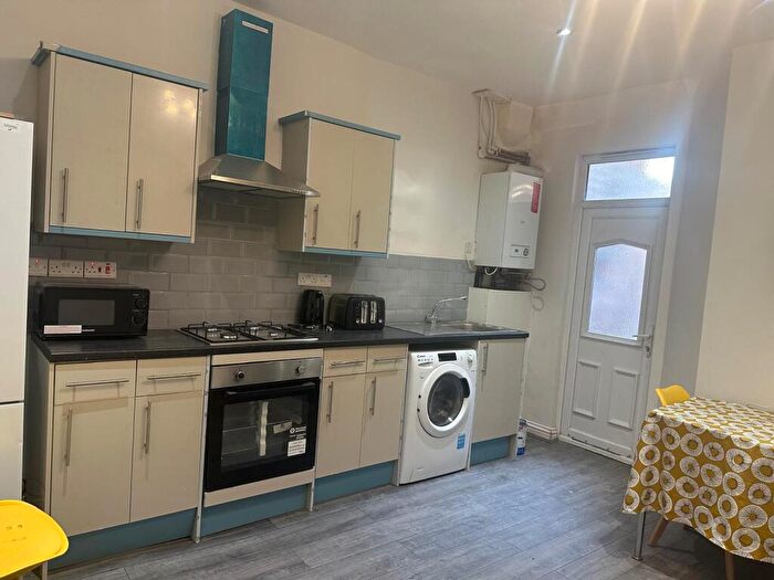 4 Bedroom House To Rent In Milnthorpe Street, Salford, M6