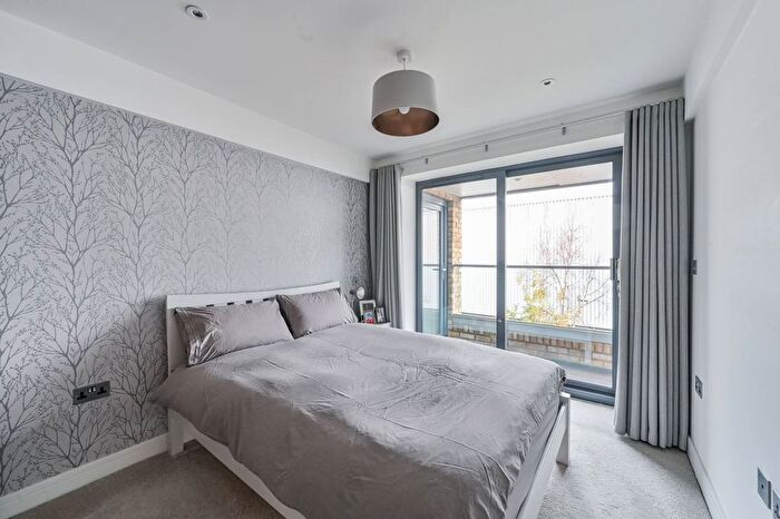 2 Bedroom Flat For Sale In Woodfield Place, Westbourne Park, London, W9