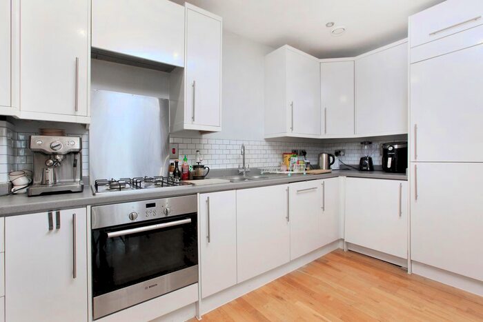 2 Bedroom Flat To Rent In Acre Lane, Brixton, SW2