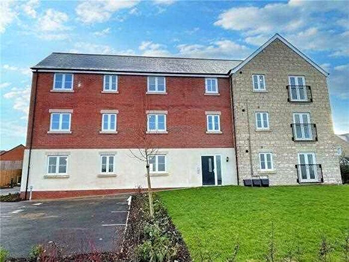 2 Bedroom Apartment For Sale In Airfield Way, Weldon, NN17