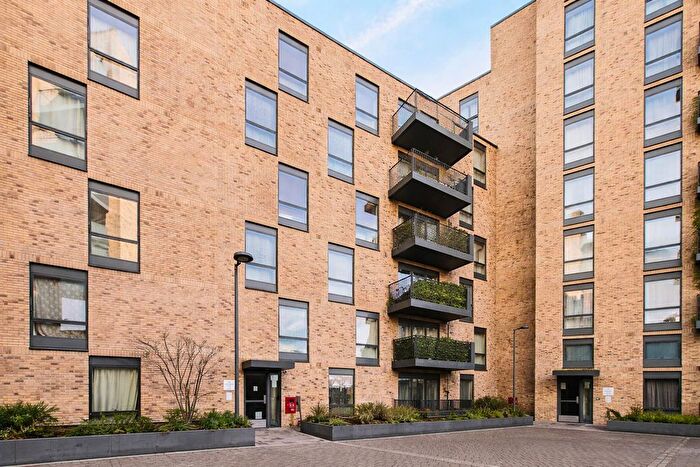 1 Bedroom Flat For Sale In Lyon Road, Harrow, HA1