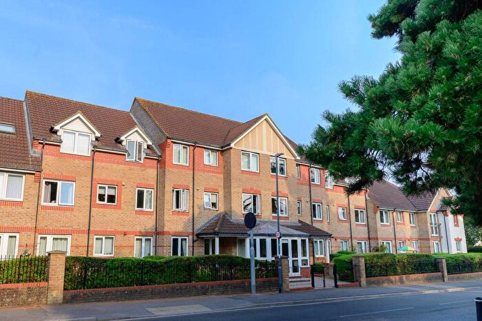 1 Bedroom Flat For Sale In Park View Court, Albert Road, Staple Hill, Bristol, BS16