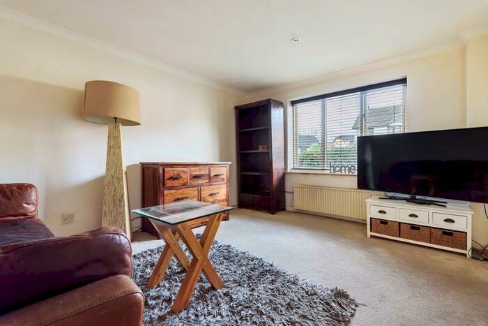 1 Bedroom Flat To Rent In Wey Road, Godalming, GU7