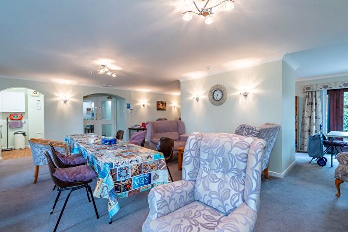 1 Bedroom Property For Sale In Henty Gardens, Chichester, PO19