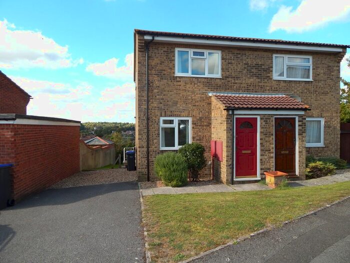 2 Bedroom Semi-Detached House To Rent In Lawrence Close, Amesbury, SP4