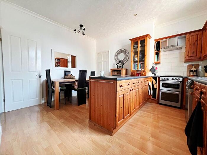 3 Bedroom End Of Terrace House For Sale In Durham Road, Spennymoor, DL16