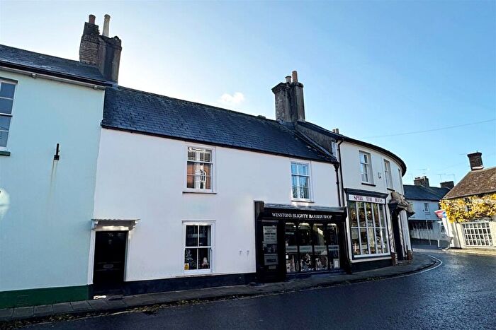 3 Bedroom Terraced House To Rent In Wimborne, BH21