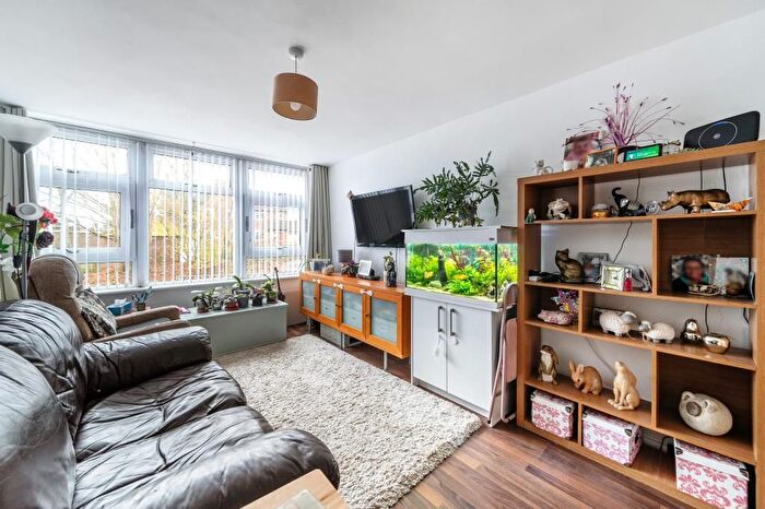 1 Bedroom Flat For Sale In Bracknell, Berkshire, RG12