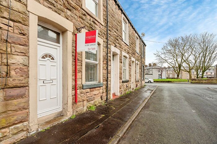 2 Bedroom Terraced House For Sale In Holly Street, Burnley, Lancashire, BB10