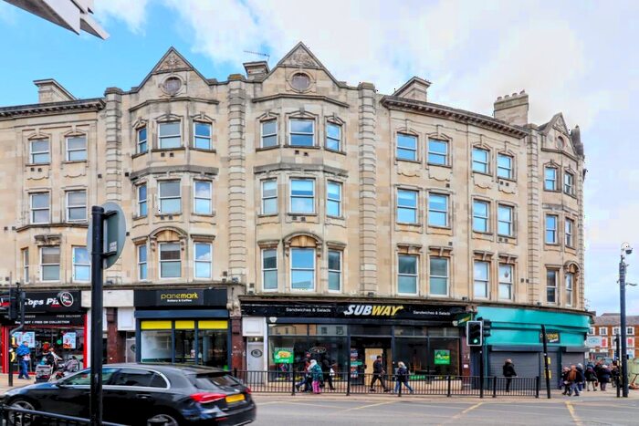 1 Bedroom Apartment For Sale In The Parade, Northampton, Northamptonshire, NN1