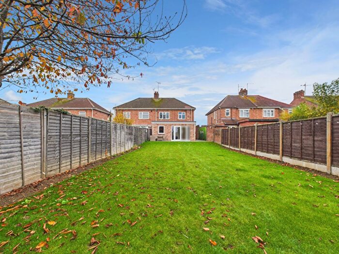 3 Bedroom Semi-Detached House For Sale In Fulbridge Road, Werrington, PE4