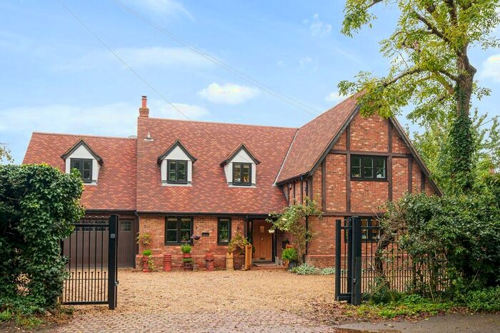 5 Bedroom Detached House For Sale In Silsoe Road, Wardhedges, Flitton, MK45