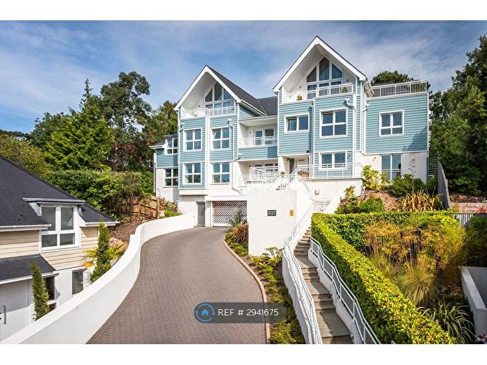 2 Bedroom Flat To Rent In Munster Road, Poole, BH14