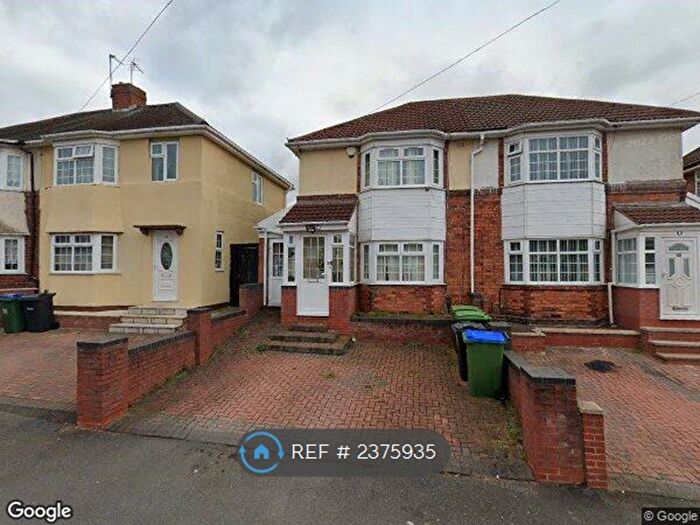 3 Bedroom Semi-Detached House To Rent In Lakeside Road, West Bromwich, B70