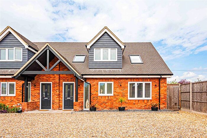 3 Bedroom Semi-Detached House For Sale In Mentmore Road, Cheddington, Buckinghamshire, LU7