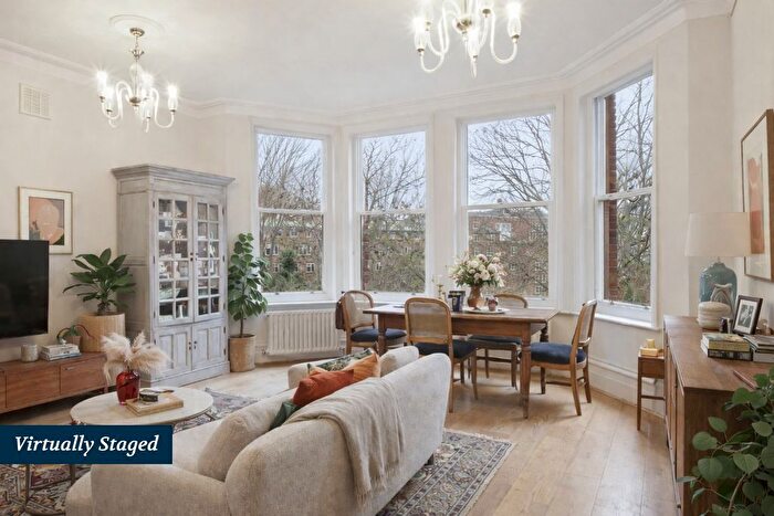 2 Bedroom Flat For Sale In Fairhazel Gardens, South Hampstead, NW6