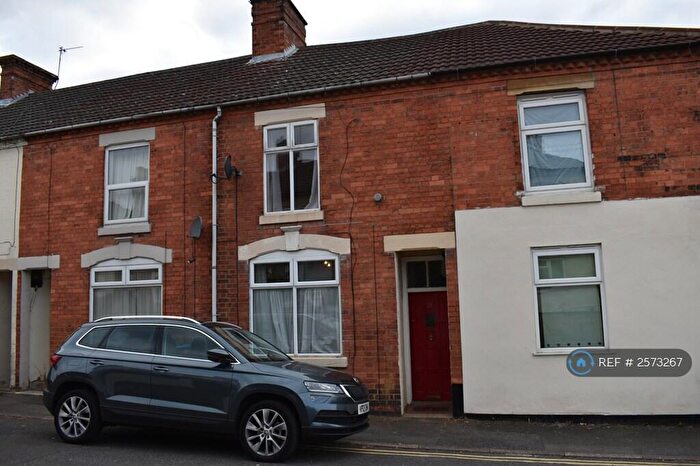 2 Bedroom Terraced House To Rent In Cross Street, Kettering, NN16