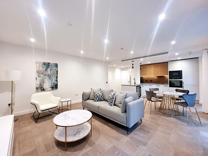 2 Bedroom Flat To Rent In Merino Gardens, London Dock, Tower Bridge, E1W