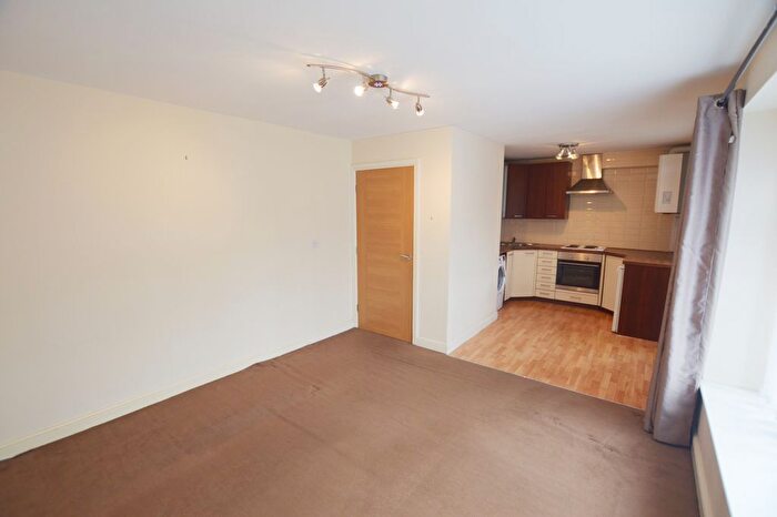 2 Bedroom Flat To Rent In Park View House, Sheffield, S12