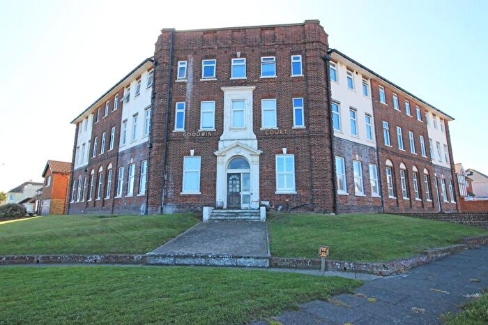 1 Bedroom Flat To Rent In Flat C Goodwin Court, Palm Bay Avenue, Margate, Kent, CT9