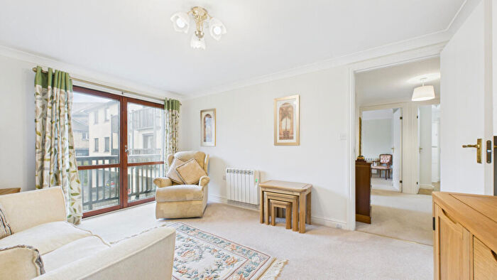 2 Bedroom Apartment For Sale In Station Road, Arnside, LA5