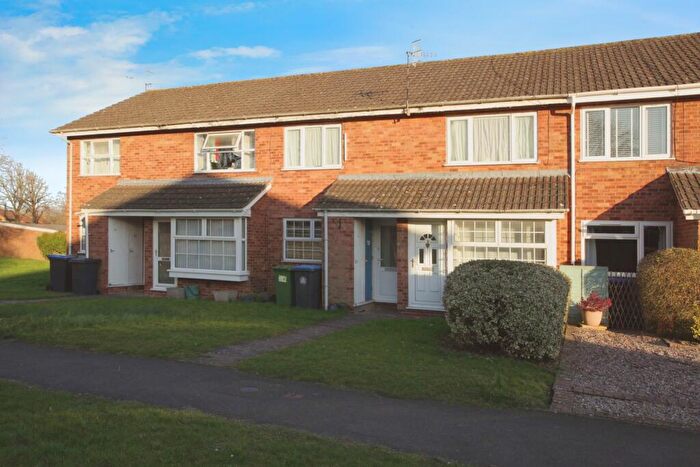 2 Bedroom Flat For Sale In Trevelyan Crescent, Stratford-upon-Avon, Warwickshire, CV37
